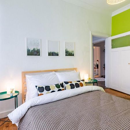شقة اسطنبول  في Colorful Flat With Excellent Location Near Trendy Attractions In Kadikoy المظهر الخارجي الصورة