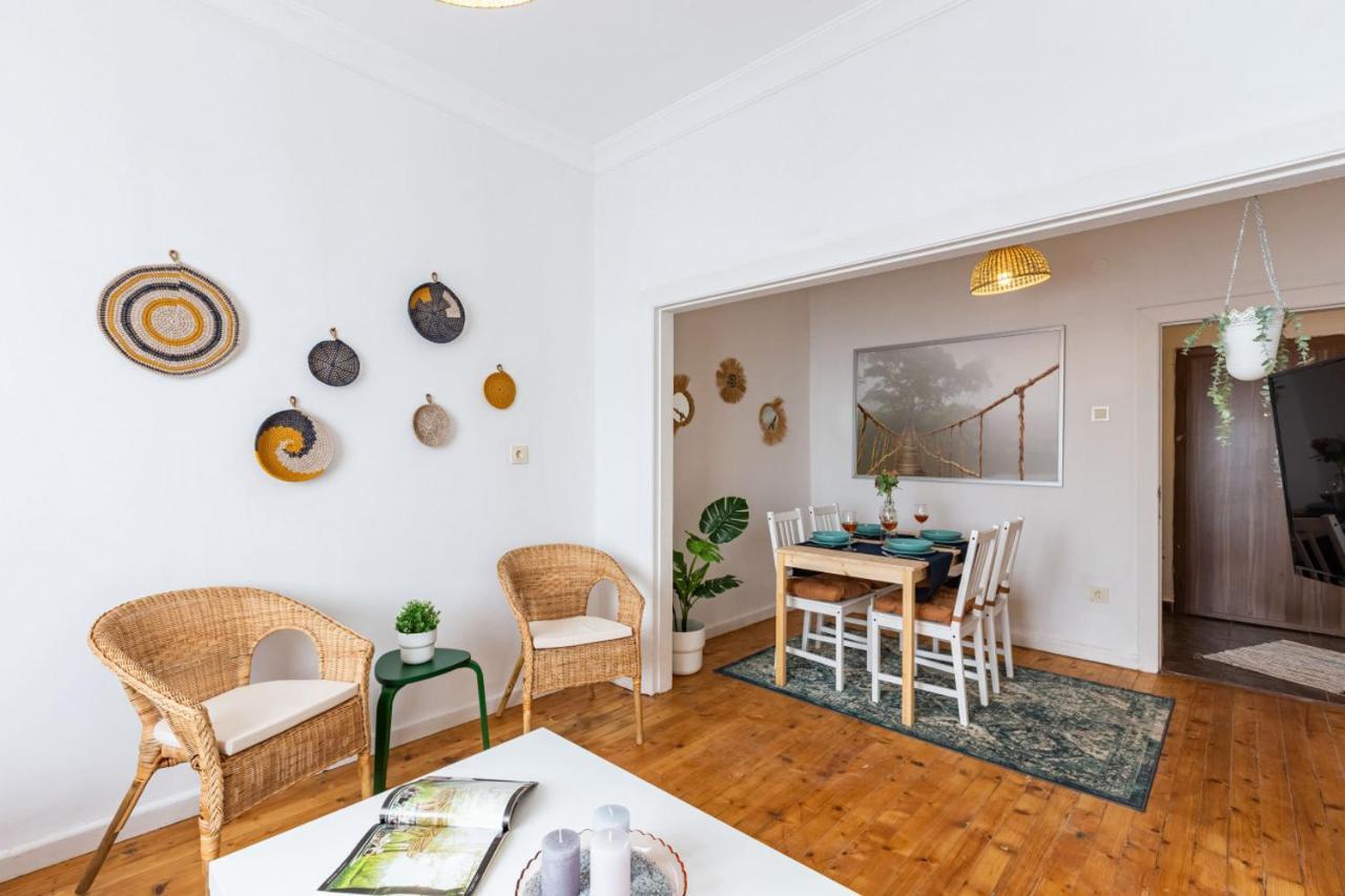 شقة اسطنبول  في Colorful Flat With Excellent Location Near Trendy Attractions In Kadikoy المظهر الخارجي الصورة